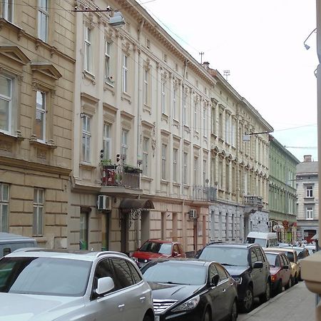 Apartment On Voloshyna Lviv Exterior foto