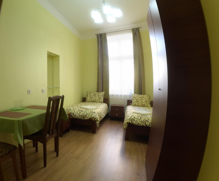 Apartment On Voloshyna Lviv Exterior foto